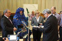 Auszeichnung mit der Stadtplakette Dessau-Roßlau